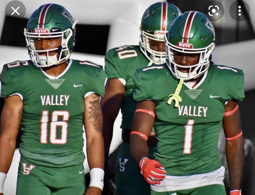 Bransonconner27's tweet photo. Blessed to receive an offer from Mississippi valley state university 🟢🔴 @CoachCarlson_OL @Coach__Evans @SaulsberrySr @CSmithScout https://t.co/jaw1cM6rEg