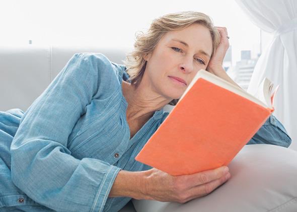 writeeo's tweet image. On #reading,

Winter summer gone
lovers and villains tangled
good books never fail

#ALetterToLettuce for the trip
#Haiku for the soul
amzn.to/3wD5lB9
🎩🎩🎩🎩🎩 #traveler