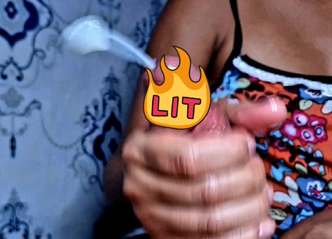 @Barbarasllv6 https://t.co/UKocZRFuiX<a class="tags" target="_blank" title="On Twitter" href="/?out=eyJ0eXAiOiJKV1QiLCJhbGciOiJIUzUxMiJ9.eyJpYXQiOjE3MjQzMDk1MzUsImlzcyI6InR3cG9ybnN0YXJzLmNvbSIsIm5iZiI6MTcyNDMwOTUzNSwiZXhwIjoxNzU1ODQ1NTM1LCJyZWRpcmVjdF91cmwiOiJodHRwczovL3R3aXR0ZXIuY29tL0JhcmJhcmFzbGx2NiJ9.uYqY44sWOrRRzPJNsXBkDDeN_5PmwretM2QMsbtAR88m2M1Qy3ZlBoGEM22TpCQkhm8HDj4QoPgXJdYhhYCOsQ">@Barbarasllv6</a><a href="/tag/nsfwtw"class="tags"><span>#nsfwtw</span></a><a href="/tag/pintosawards"class="tags"><span>#pintosawards</span></a>