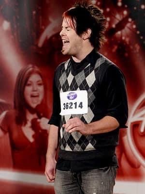 NyCArole426's tweet photo. Thank yOu ⁦@thedavidcook⁩ for ALL the thrills &amp; chills your mega talents have brought me! 👑❤️😎🎩👖#BornToBeOnStage 👠🌈#WattaJourney 🎵🔥🎸🎭#2008Jan29 https://t.co/BSl4eTNToL