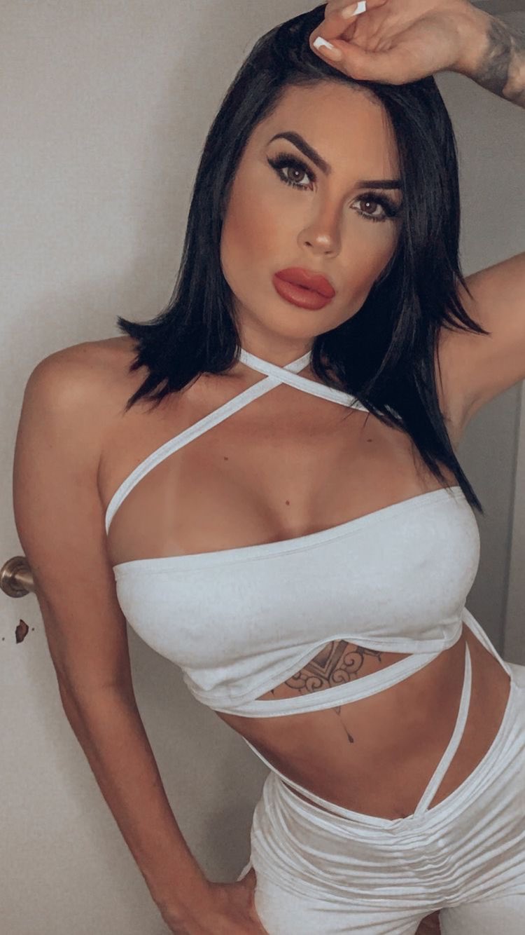 Jessica Amaral Dos Santos on X: What I always say friends to go out and  stuffs my face are many but it gets to worst to see who will worry about you