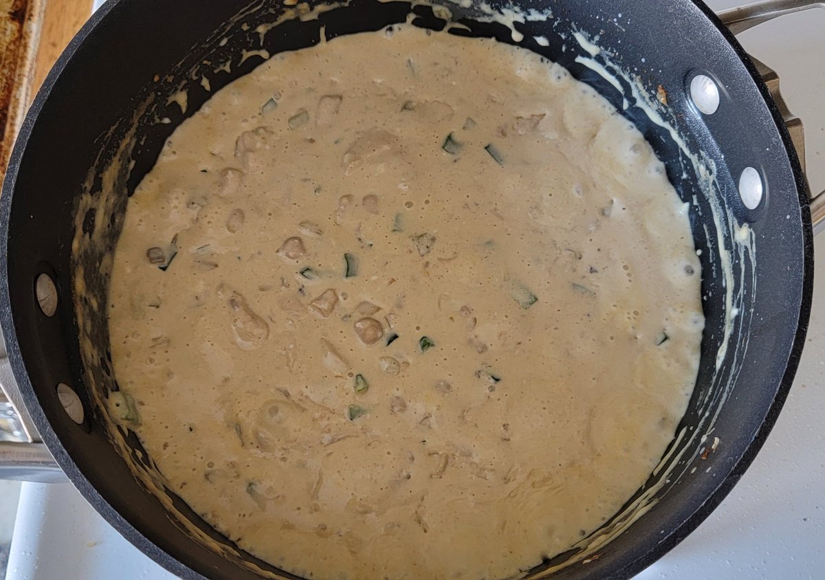 leabhart's tweet photo. #HackersKitchen white chicken chili https://t.co/XcrqWFcPJ0