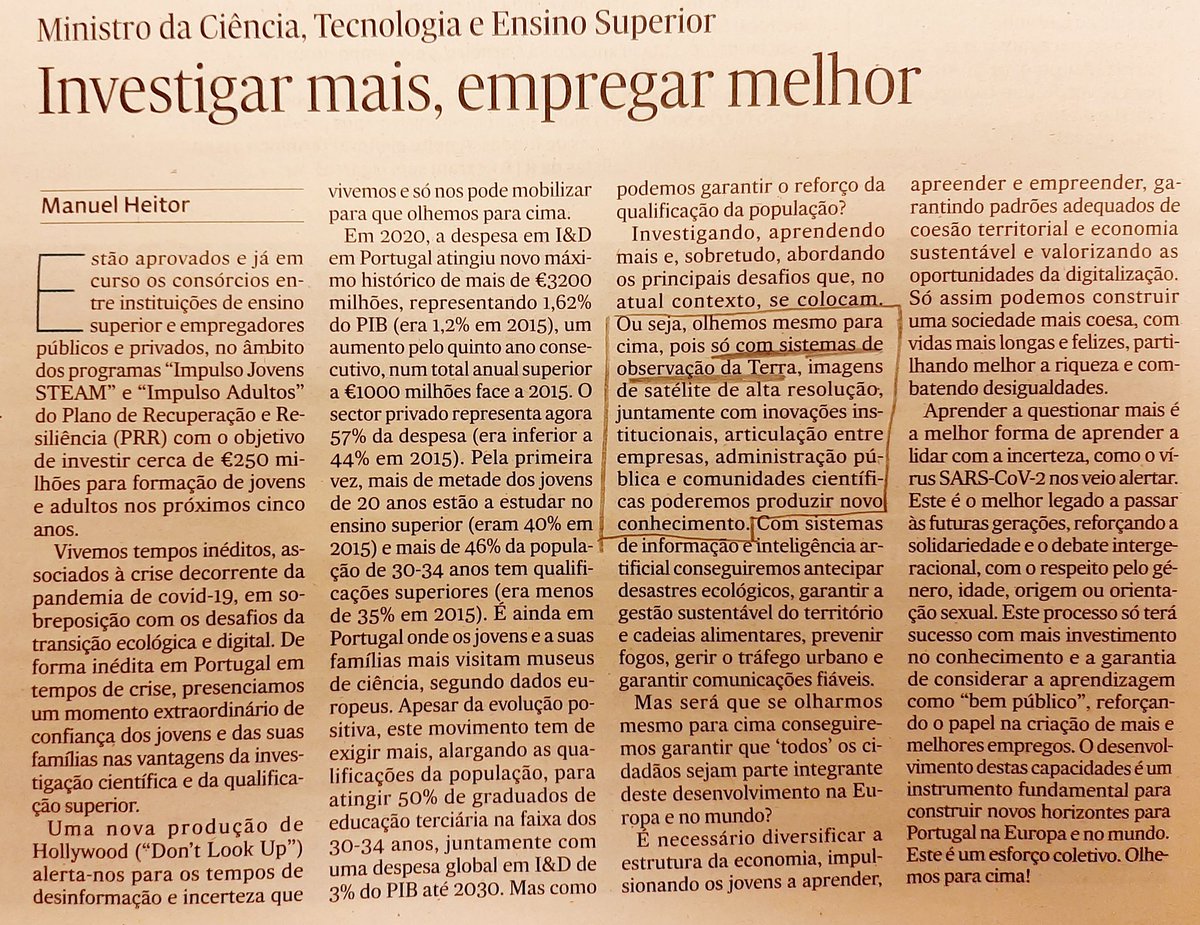NegroTuite's tweet photo. Só! Só com satélites. Quem não tem satélites, não produz conhecimento. Que amanhã à noite feches a porta e leves as tuas ideias para longe, onde nos esqueçamos delas, Manuel Heitor. Qualquer que seja o governo, que arranjem uma boa ministra da @ciencia_pt https://t.co/So2Zgjyrd4