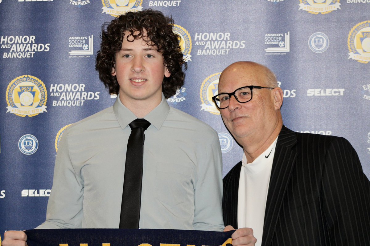 Sorensen_GK's tweet photo. 01.29.2022 | ⚽️ |Pennsylvania Soccer Coaches Association Honors and Awards Banquet. ALL-STATE recognition #Pennsylvania #soccer #goalkeeper #senior @Sorensen_GK https://t.co/XJqPLKO79a