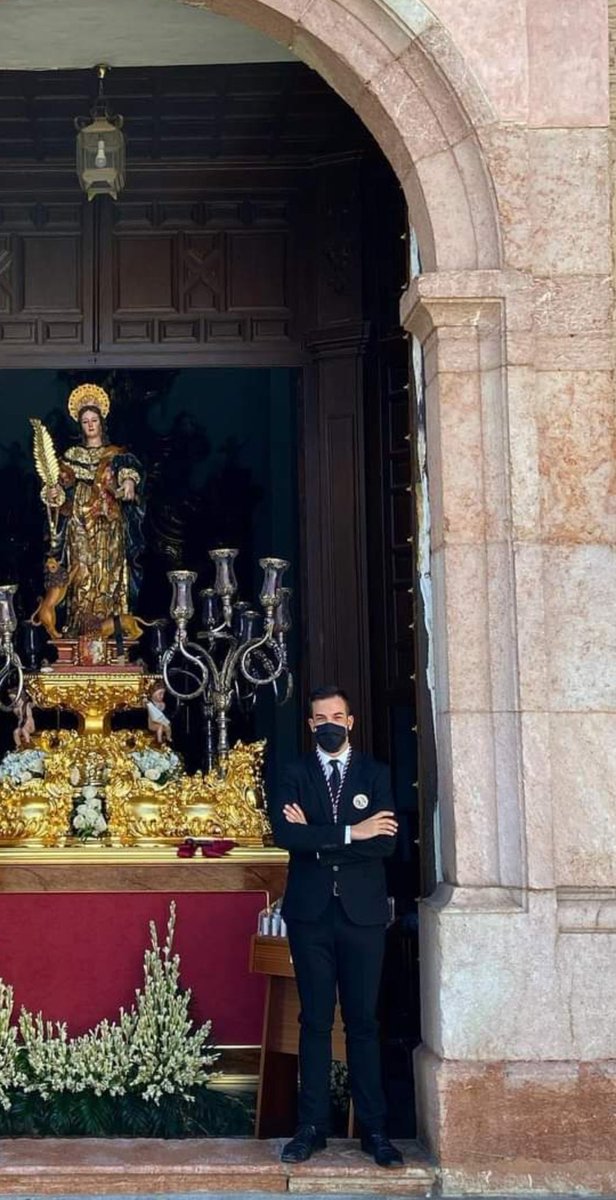 Felicitamos a Miguel Ruz Domínguez por su elección como nuevo hermano mayor de la Hermandad de Santa Eufemia.

Que la Virgen de los Dolores y Nuestra Patrona le guíen en la nueva labor que desempeña.