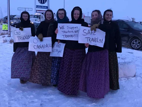 cco8226's tweet photo. @spiritofanu @Gray_Mackenzie @Leslie_M Diversity is our strength afterall. Now add unity and it's amazing to see. 🇨🇦 Strong. https://t.co/lSiY45B6qk