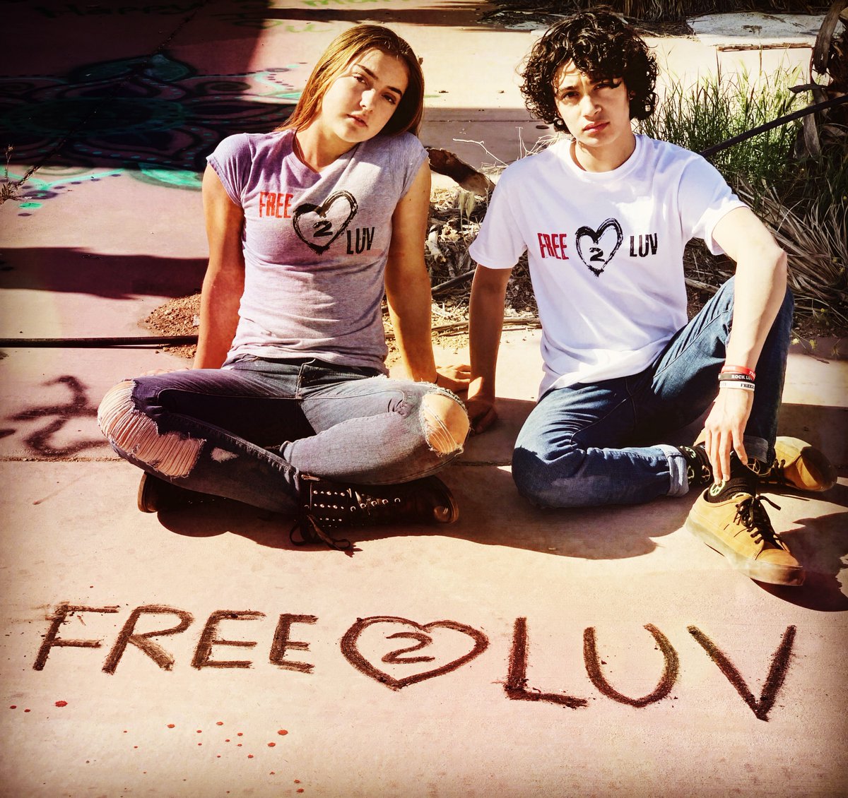 FREE_2_LUV's tweet photo. Spreadin' some extra LUV around today! Tag, you're it! #BeKind❣️🖤❣️ #LUVisSTRONGER https://t.co/GWj8HcMQAS