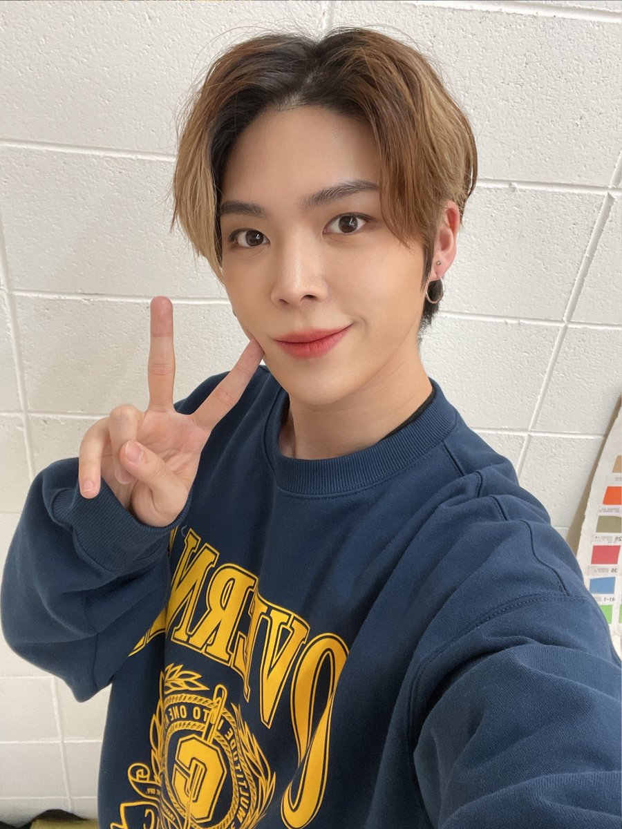 ‏ً (@yeonhofeed) on Twitter photo 