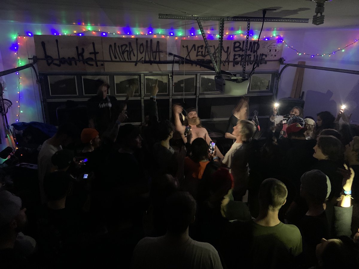 #keeprenorad #keeprenogritty photos by <a href="/JadenUrban/">Jaden Urban</a> who also made the video in our earlier post of cops arriving at the recent <a href="/blindfortunenv/">Blind Fortune</a> garage show in #Reno which "made use of their time" before