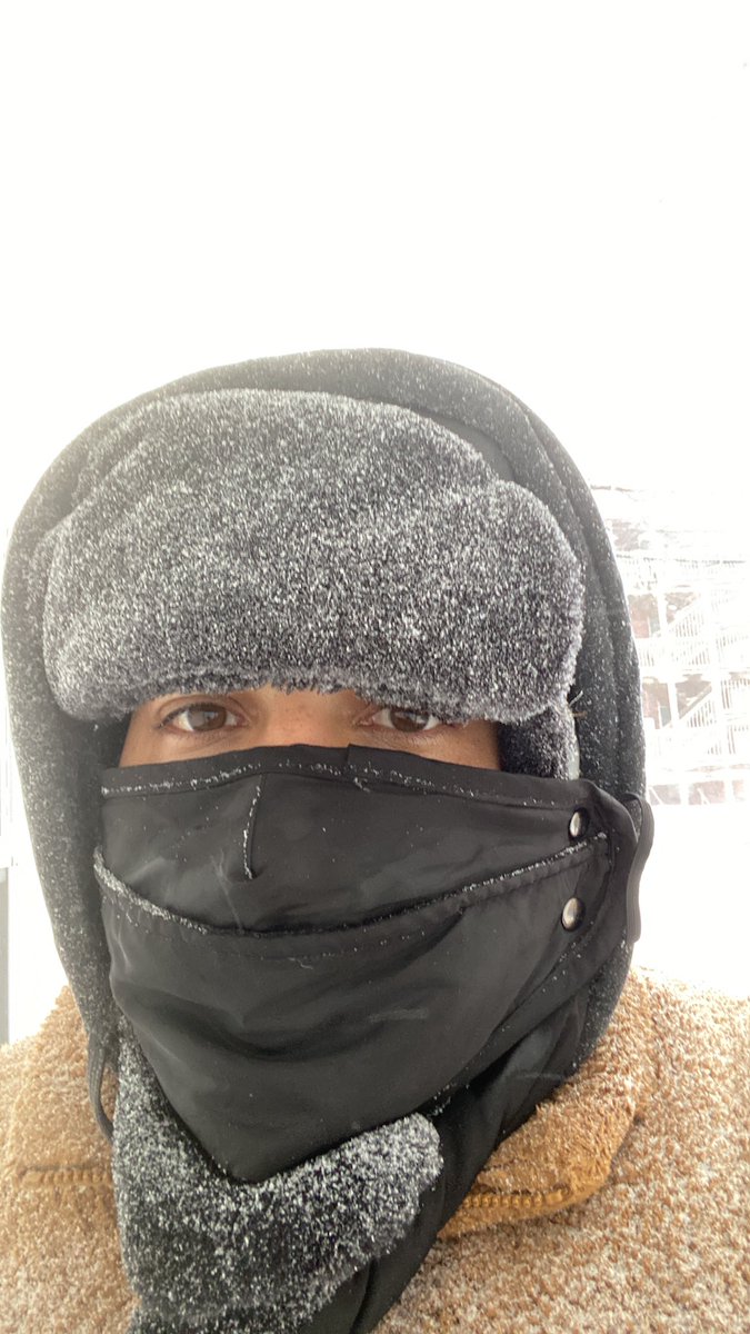 Gonzo72904698's tweet photo. 2/3 dog walks down, still haven’t shoveled, we at about 7”. #gigity #snowday #gonzo #statusreport https://t.co/Ct9kwbwWLR
