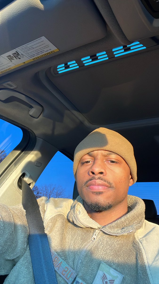 Tray J M tweet media