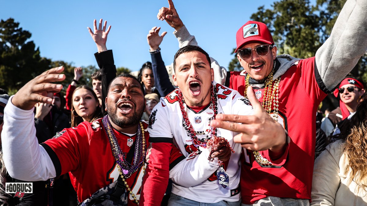 Buccaneers's tweet photo. Honored to be the grand marshal in this year’s #Gasparilla parade, represented by co-owner Darcie Glazer Kassewitz!

Our Krewe was in full force out there today! 🏴‍☠️🙌 https://t.co/KzsmjtNGcU