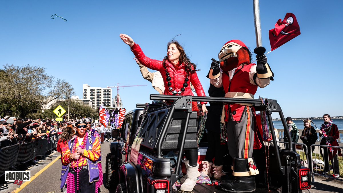 Buccaneers's tweet photo. Honored to be the grand marshal in this year’s #Gasparilla parade, represented by co-owner Darcie Glazer Kassewitz!

Our Krewe was in full force out there today! 🏴‍☠️🙌 https://t.co/KzsmjtNGcU