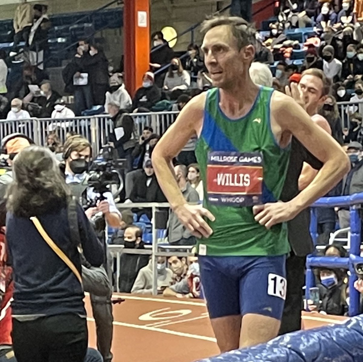 I’m still standing, Tom Brady. ⁦<a href="/nickwillis/">Nick Willis</a>⁩ ran a sub-4 mile for the 20th consecutive year moments after fellow Michigan alum ⁦Tom Brady retired. ⁦<a href="/MillroseGames/">Millrose Games</a>⁩ Photo: ⁦<a href="/brennja11/">Brenn Jones</a>⁩ for Cloud259 #millrosegames #tracksmith