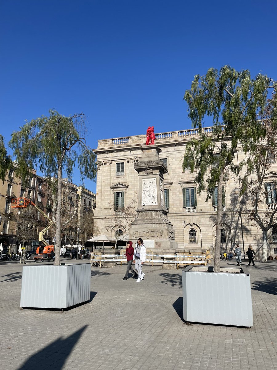 HuguetPaula's tweet photo. @jamescolomina #jamescolomina a Barcelona! #streetart https://t.co/xCcMfS6gqo