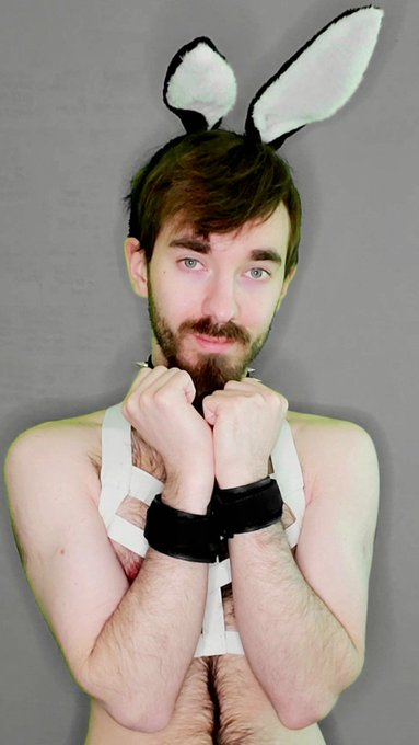 Reminder that my @OnlyFans is just $4.99! BUT as of 2/2/2022 I'm raising my base price to $20 for all