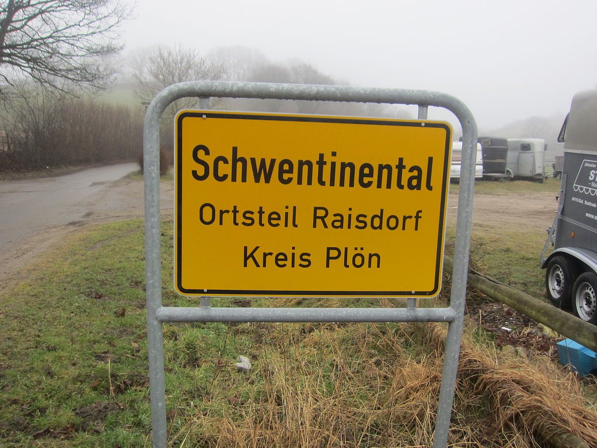 TabyPilgrim's tweet image. deine blauen augen machen mich so