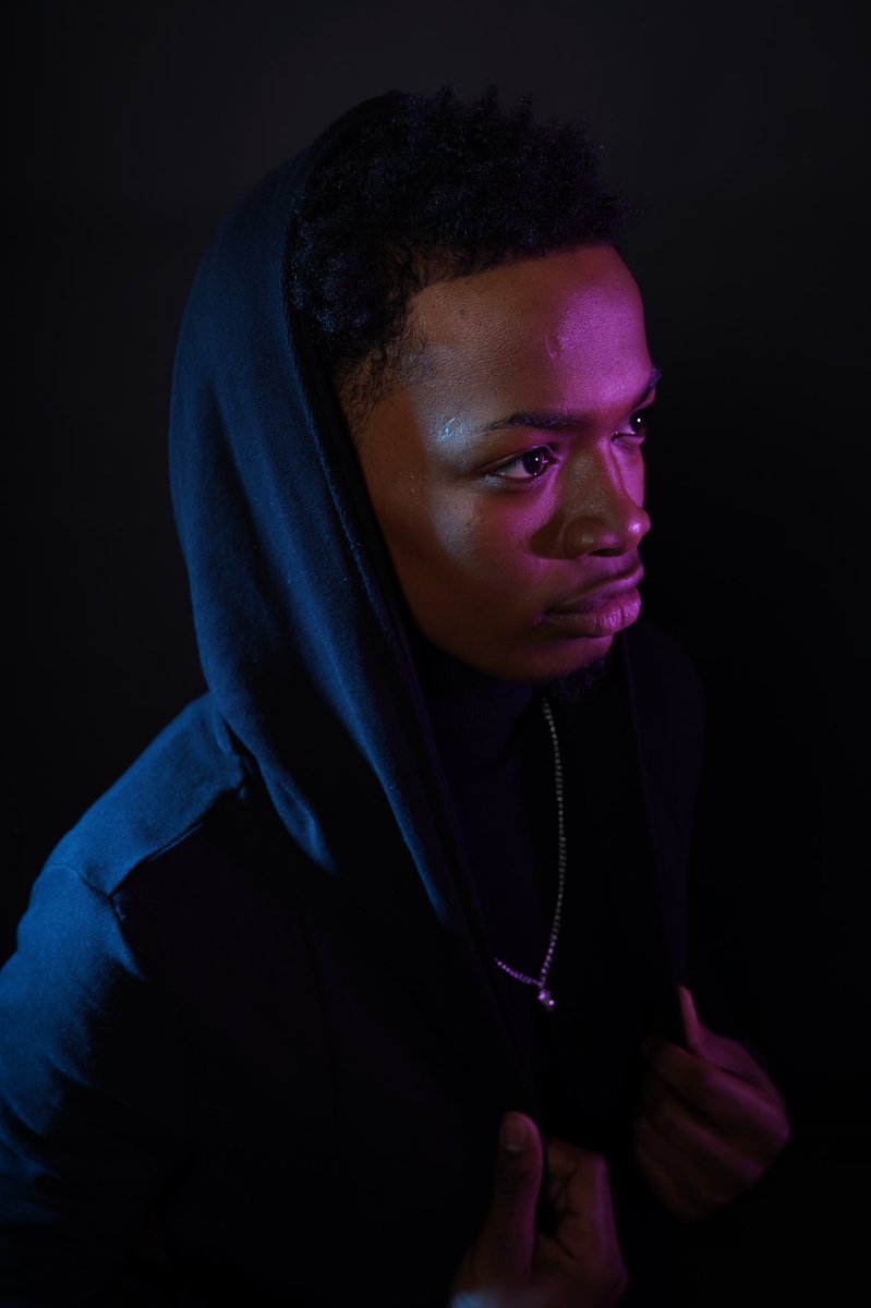 ShawniieF's tweet photo. Tb to my first photoshoot ♊️
#photoshoot #malemodel https://t.co/D0YBnZg8oR