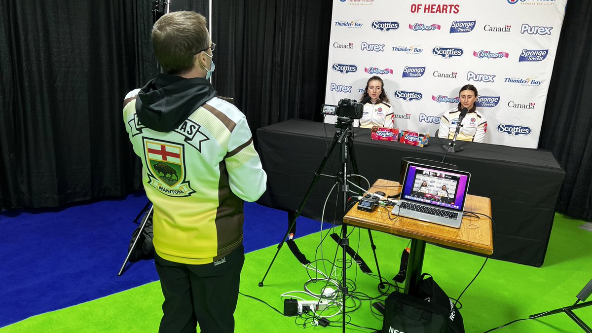 Proud coach (and dad) watching his daughters in the media scrum after their first win this week! 

#STOH2022