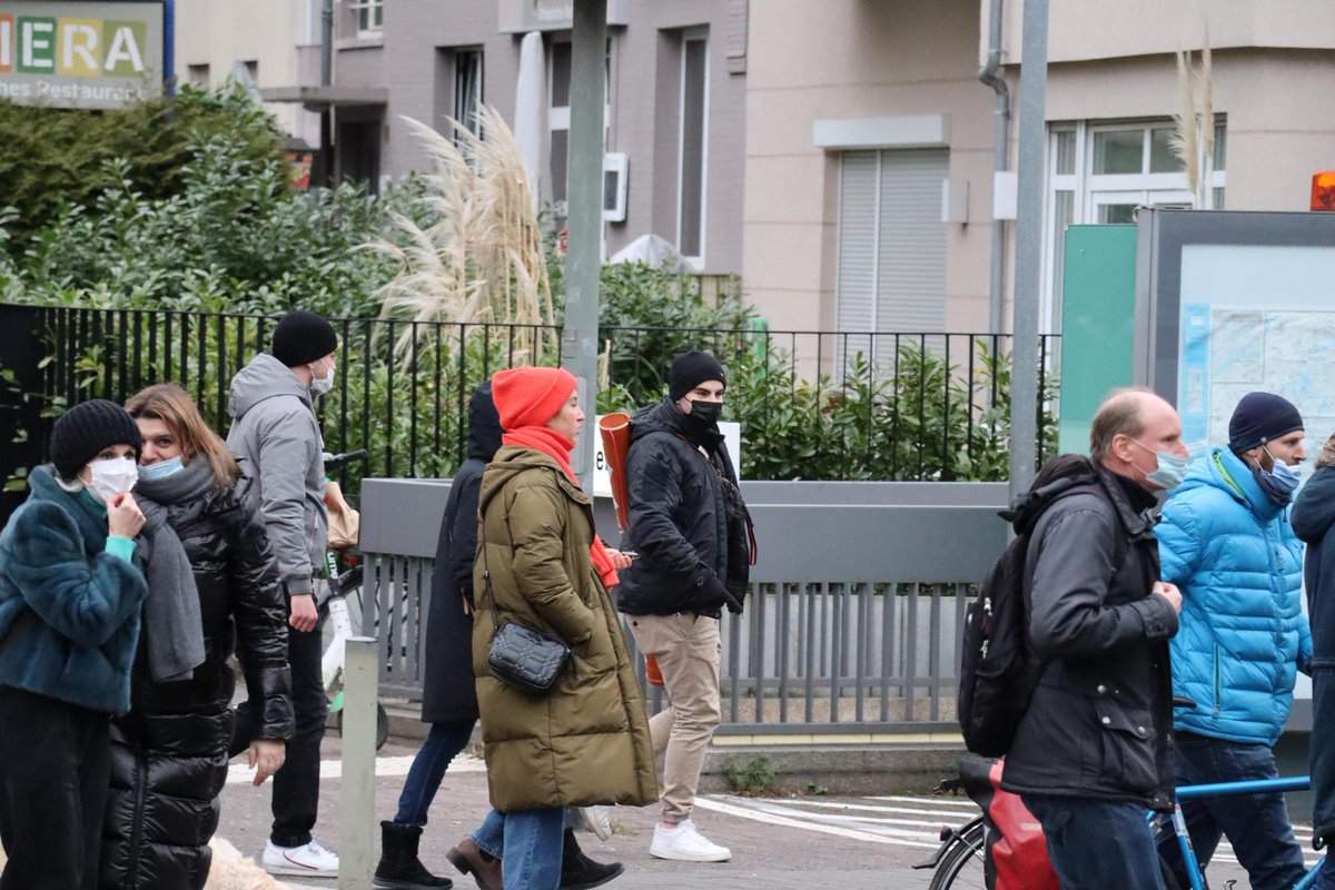 In #ffm2901 liefen heute wieder die Nationalisten, von Reichsbürgern über Pegida bis zur Alt-Right waren alle vertreten.