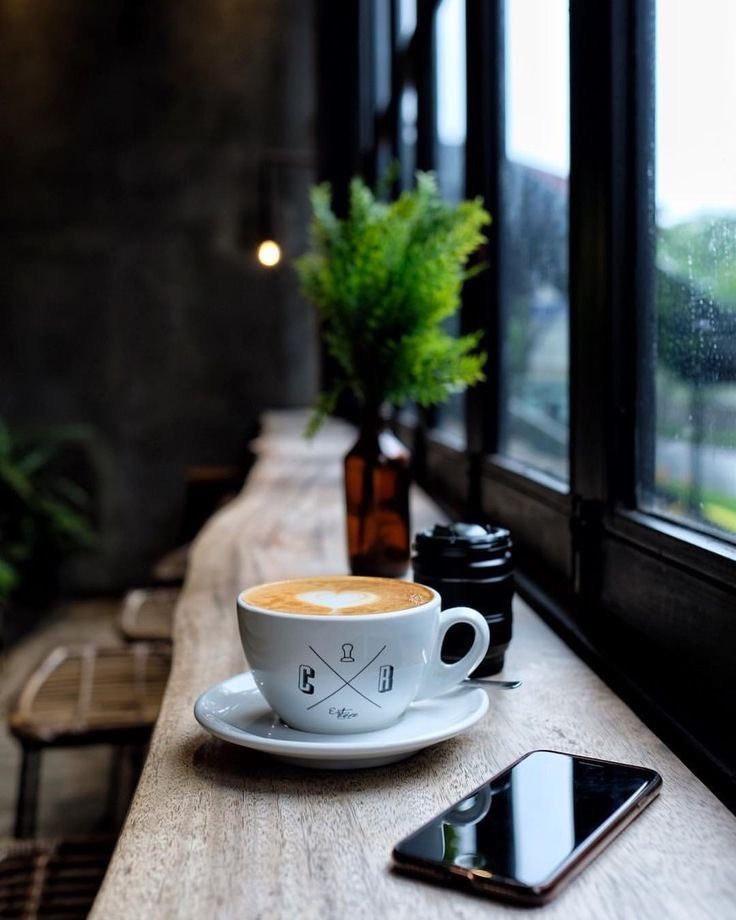 عَلى واَقع الحَنين نَكتُب الرَسائل وَ عَلى وَاقع الكَرامَة دَائمًا نُلغي الإِرسَال ..