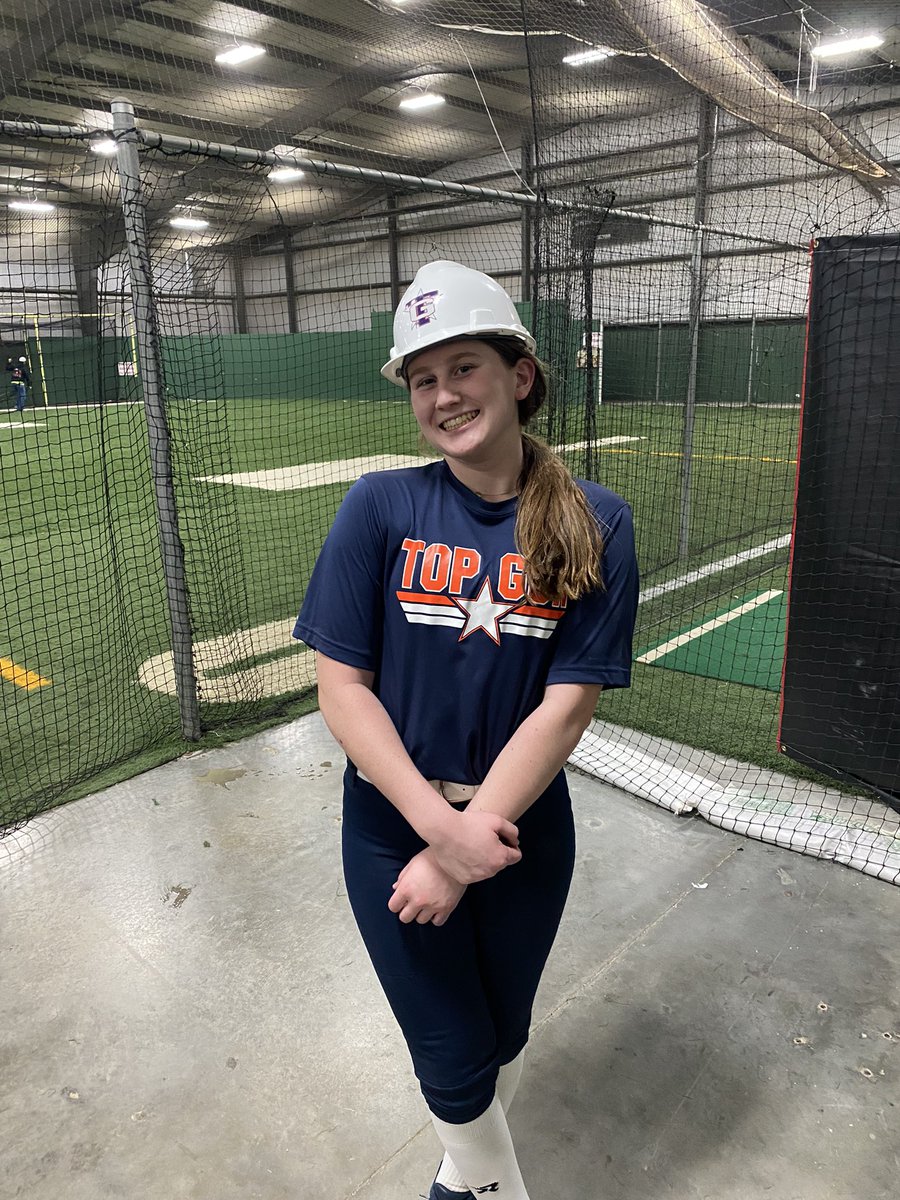 softballSTL's tweet photo. We were light in number today, but higher than ever in effort. We straight got after it today!! #4 walked away with hard hat. @Elle_Glass_2025 #maxeffort #gotours #pushtherock https://t.co/4BY2fFcQbv