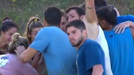 Fragmanda dönen olayları anlamaya çalışıyorum 

#Survivor2022alltar Nisa Ogeday Mert Sude
