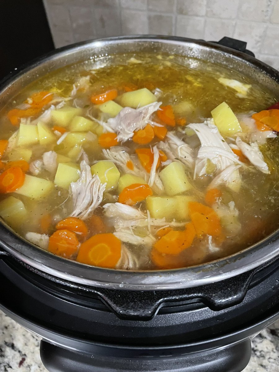mrsparrish92's tweet photo. It’s the perfect day for Chicken Soup. I’ll be serving this over rice! #homecooking #homemade #foodie #chickensoup #wintermeals #instantpotmeals #yum https://t.co/MVDBMXsFVO