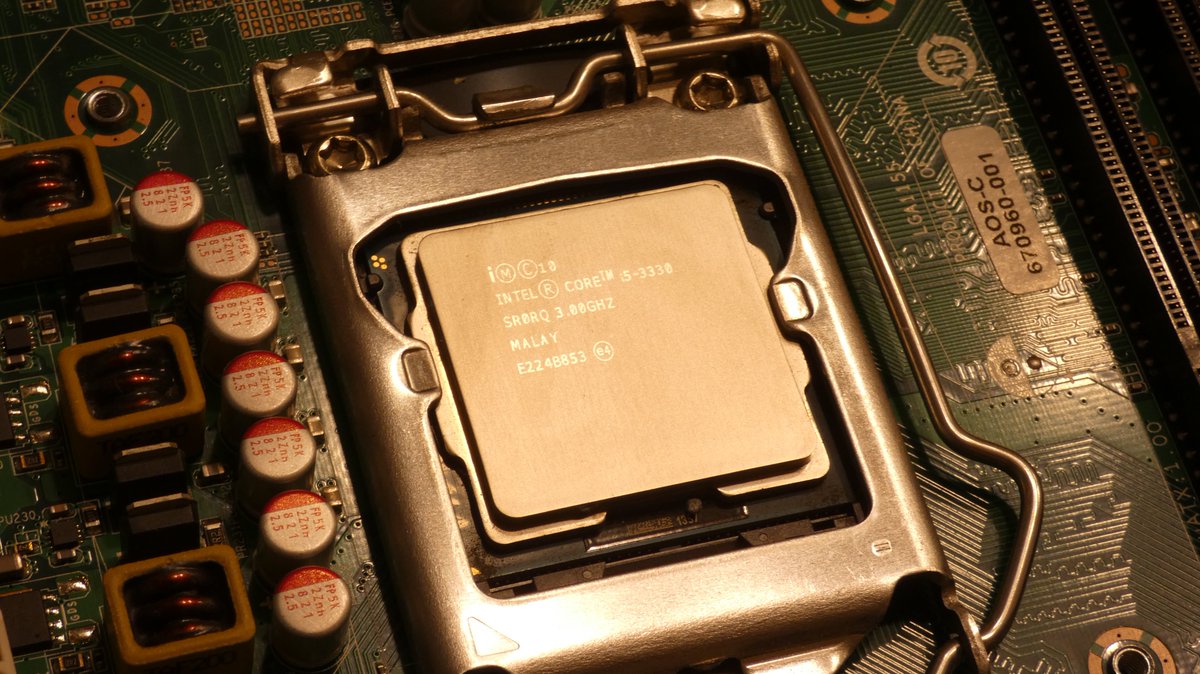 CPURendering's tweet photo. If I had known the picture would've turned out this nice I would've used a more interesting CPU https://t.co/LI1mFOTPfK