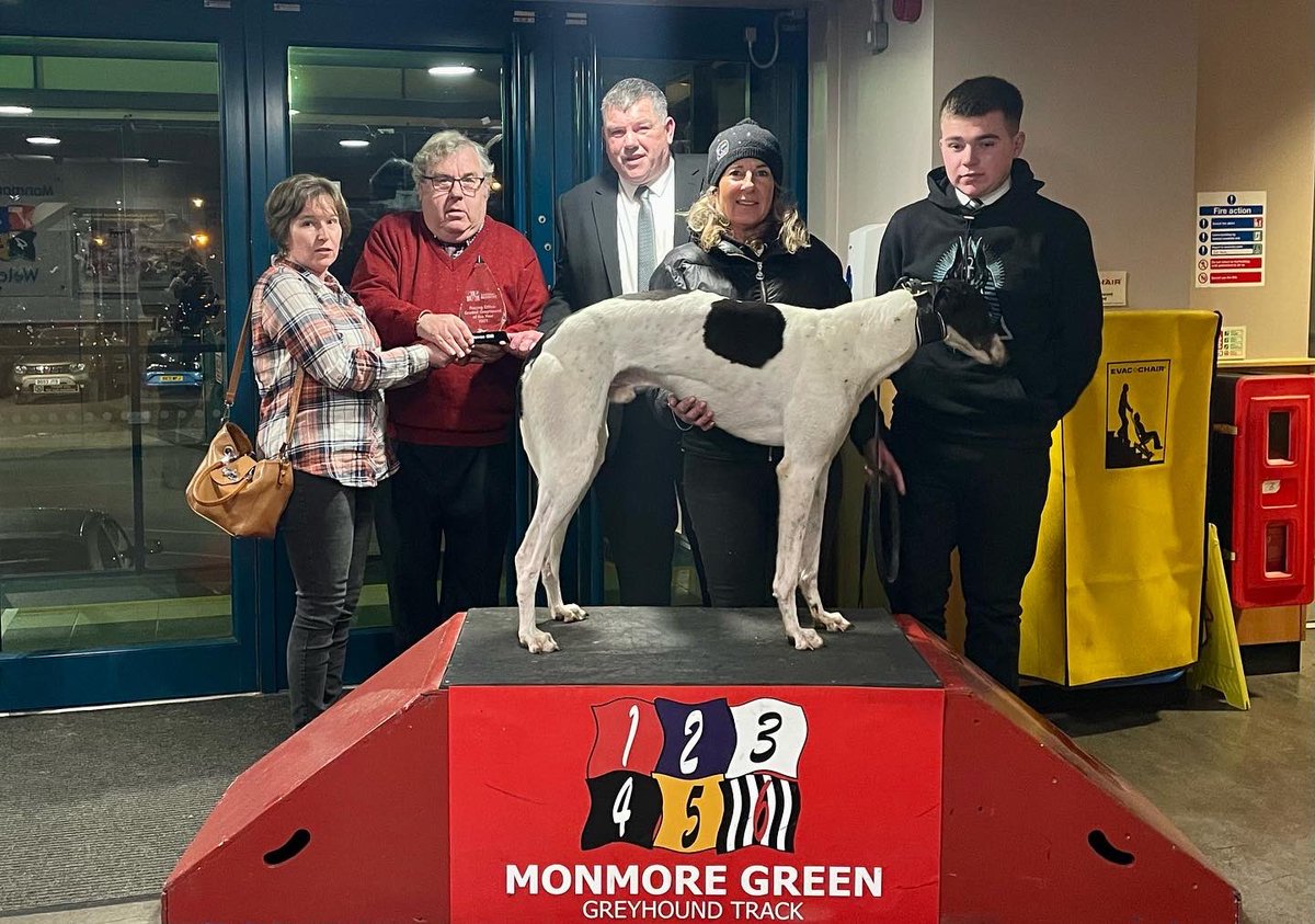 Monmoredogs's tweet photo. Presentations for the Racing Office Graded Greyhound of 2021, Most Graded Wins and Races of 2021 and the newest inductee to our hall of fame John “Mick” Reeves.

#TeamMonmore 
#EntainStadia https://t.co/WYn1eGdN9P