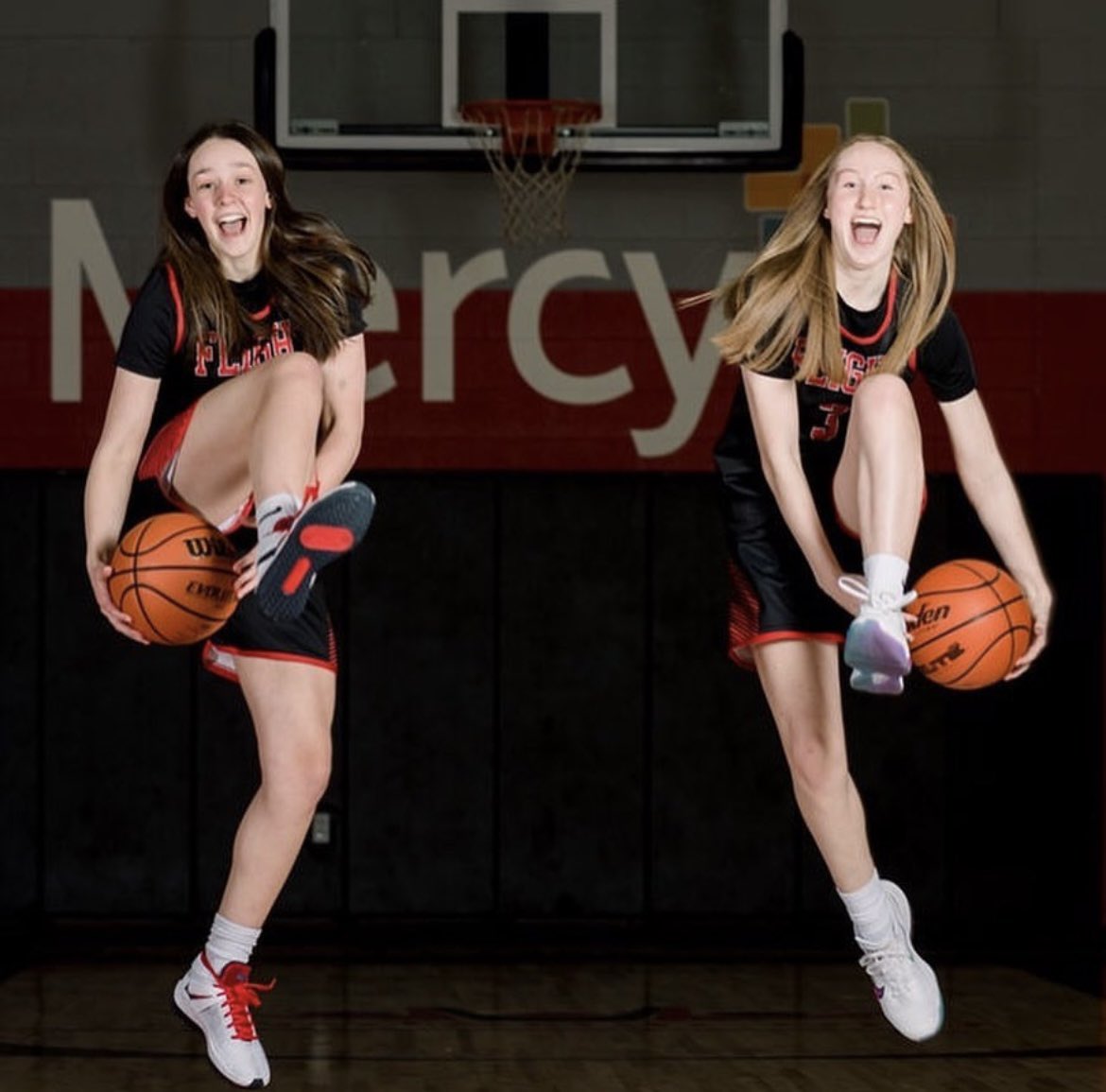 FlightAAOGBB's tweet photo. This duo stays working! These Flight 2023’s played great last night, contributing big time to their win! 

Abbey Kate Sanders (@aksanders24): 11pts (3 threes), 5 rebounds, 5 assists! 

Ella Campbell (@ellahcampbell3): 15pts (3 threes), 4 rebounds, 2 steals! 
#FlightLife ✈️🔥 https://t.co/EmtFtezxHz