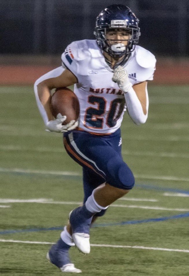 DougKeefer's tweet photo. Recruiting still open. Luke Keefer, 2022 grad, All District 6A-9 Running Back / Wide Receiver from Sachse, Texas, 5’9” 190 lbs, 40 Yard Dash 4.56, 4.25 5-10-5, yds per carry: 7.3 yds, 3.2 GPA, 1060 SAT https://t.co/3JGmxRwAZU