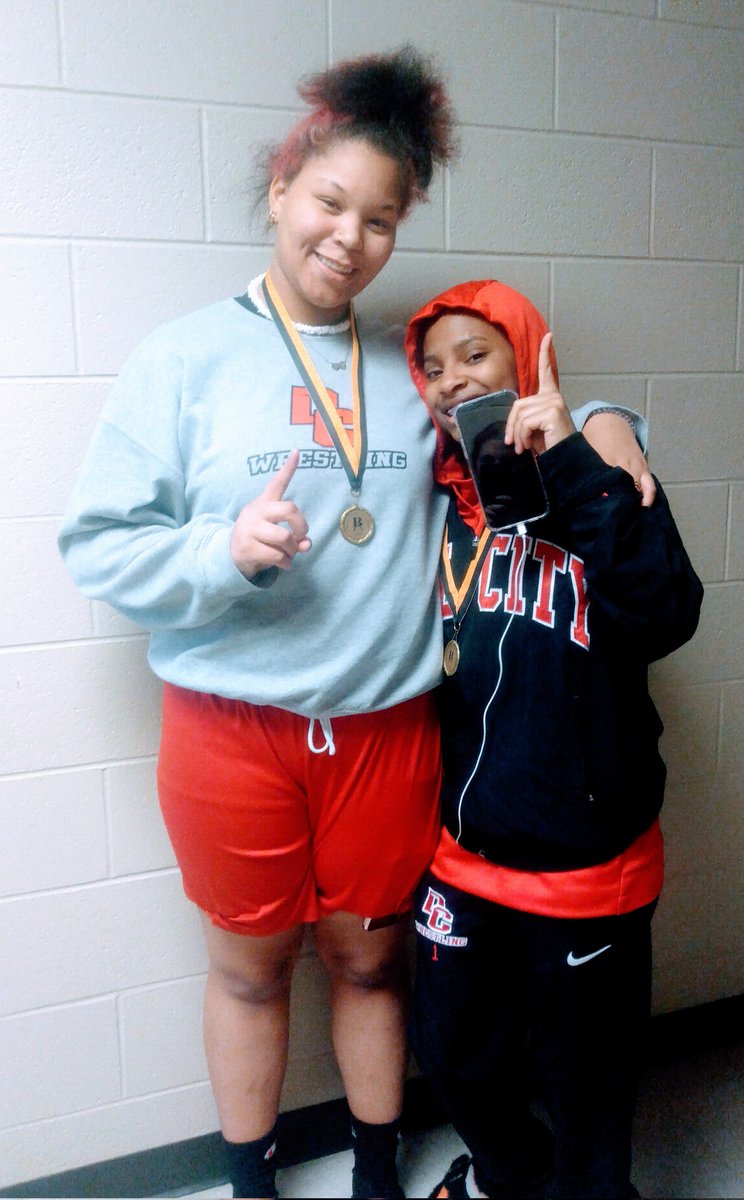 SegebartLynn's tweet photo. Lady Eagle wrestling Champions @Beastofbrokenarrow all girl wrestling tourney. Sorrel Hurd and Brooklyn Noel
#Eagletough #cdept https://t.co/db93T6i7eE
