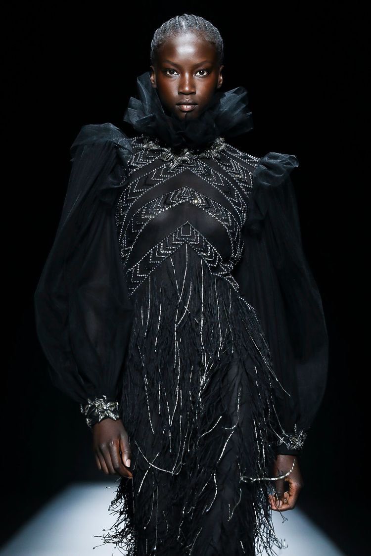 witcherfashion's tweet photo. yennefer of vengerberg x alberta ferretti fall 2020 ready to wear https://t.co/kMGQPM36g0