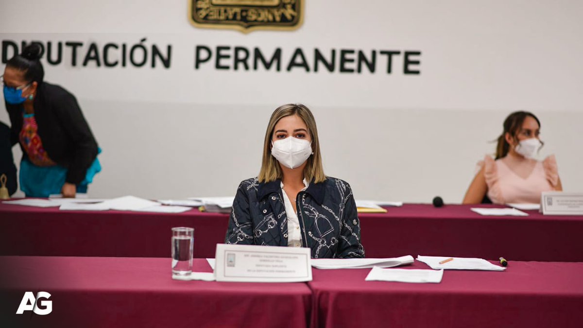 Hoy clausuramos de manera oficial los trabajos de la diputación permanente de este 1er período, sesión en la cual fungí como secretaria suplente con motivo de la ausencia de una de mis compañeras. 
Abro hilo 1/5 🧵