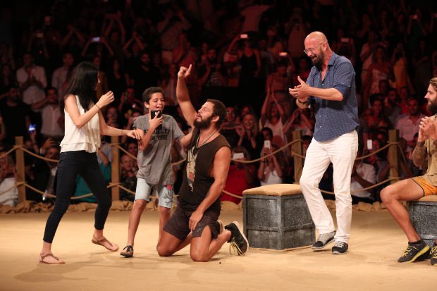officalsnake's tweet photo. Şampiyon atakan Zaman zaman değil herzaman NUMBERONE #Survivorallstar2022 https://t.co/r3S11lJSjD