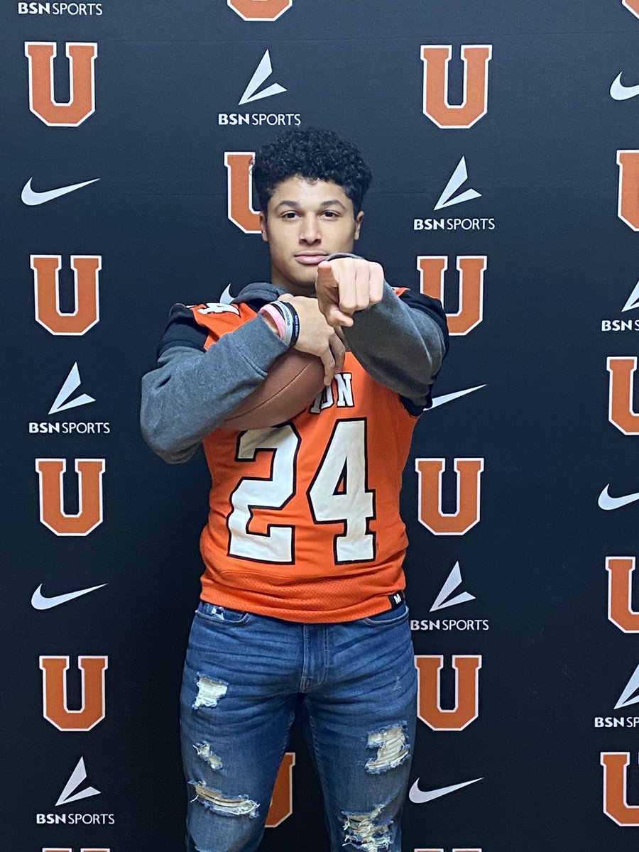Thanks <a href="/CoachLuttrell49/">John Luttrell</a> for inviting me for a visit today. Also I want to thank @CoachAlexBelll and the football team for showing us around campus. <a href="/Aspirationsgym/">C.Vaughn@Aspirations</a> <a href="/KPGfootball/">Kentucky Prep Gridiron</a> <a href="/Markisdad/">Mark Palmer</a>