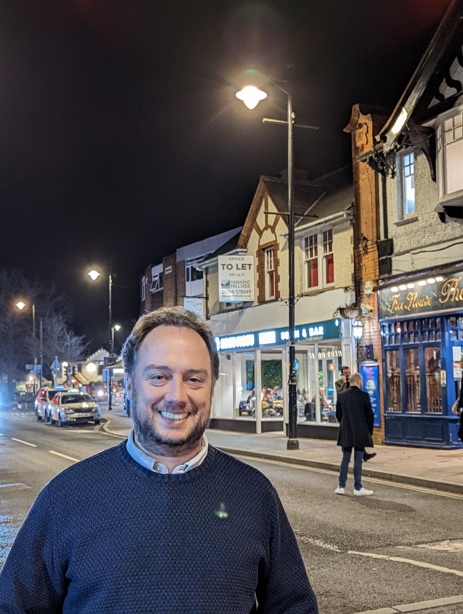 propertypr's tweet photo. The man. The legend. The board.
@derwenthillside https://t.co/TTI6BZJHUm