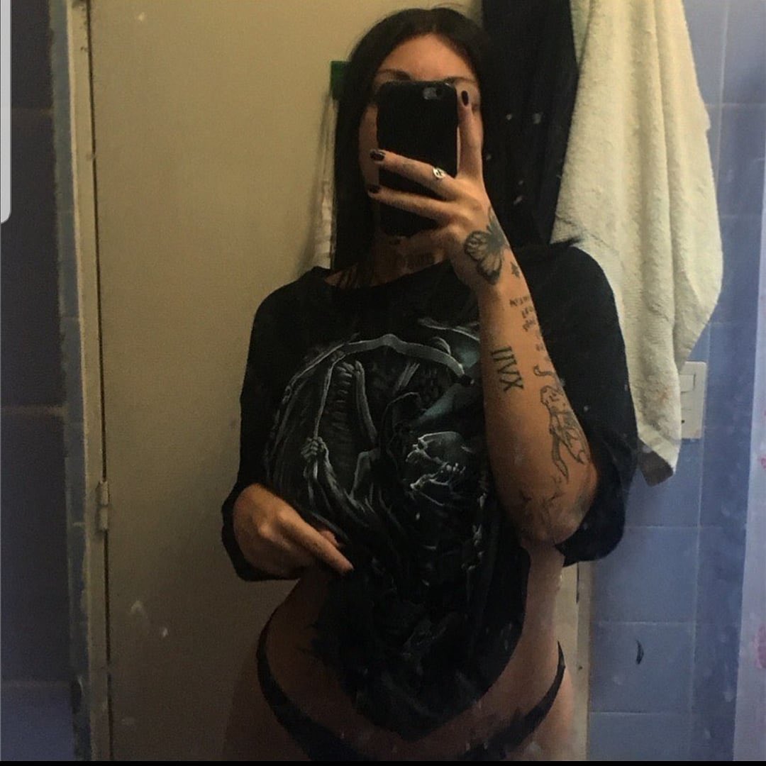 Hot 🥵😇