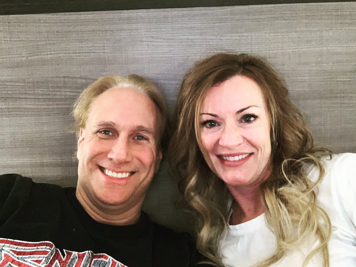 toddpalmer's tweet photo. Getting ready for date night with 80’s rockers @nightranger with @jenniferbartes 🎸🤘🎸 #datenight #rocknroll #nightranger https://t.co/hFVp0GS2Jo