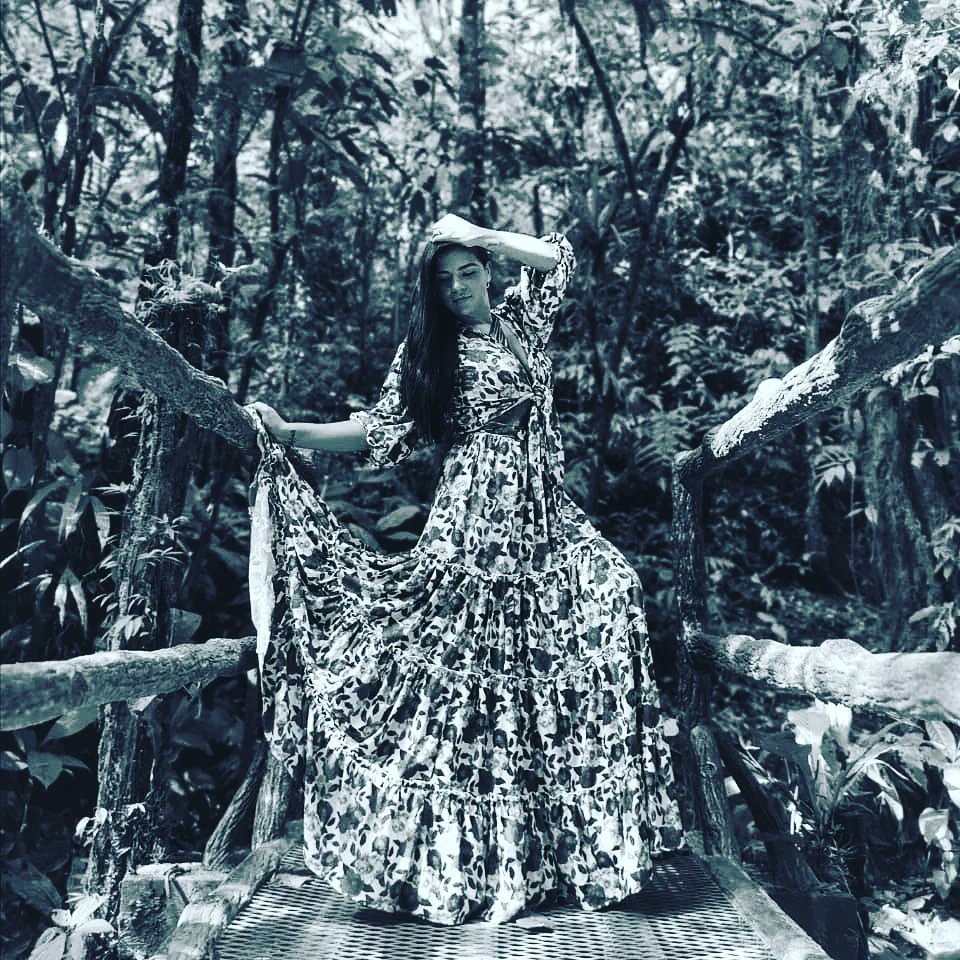 Hay un libro abierto siempre para todos los ojos: la naturaleza.

🍃🦋 @chachaguarainforest