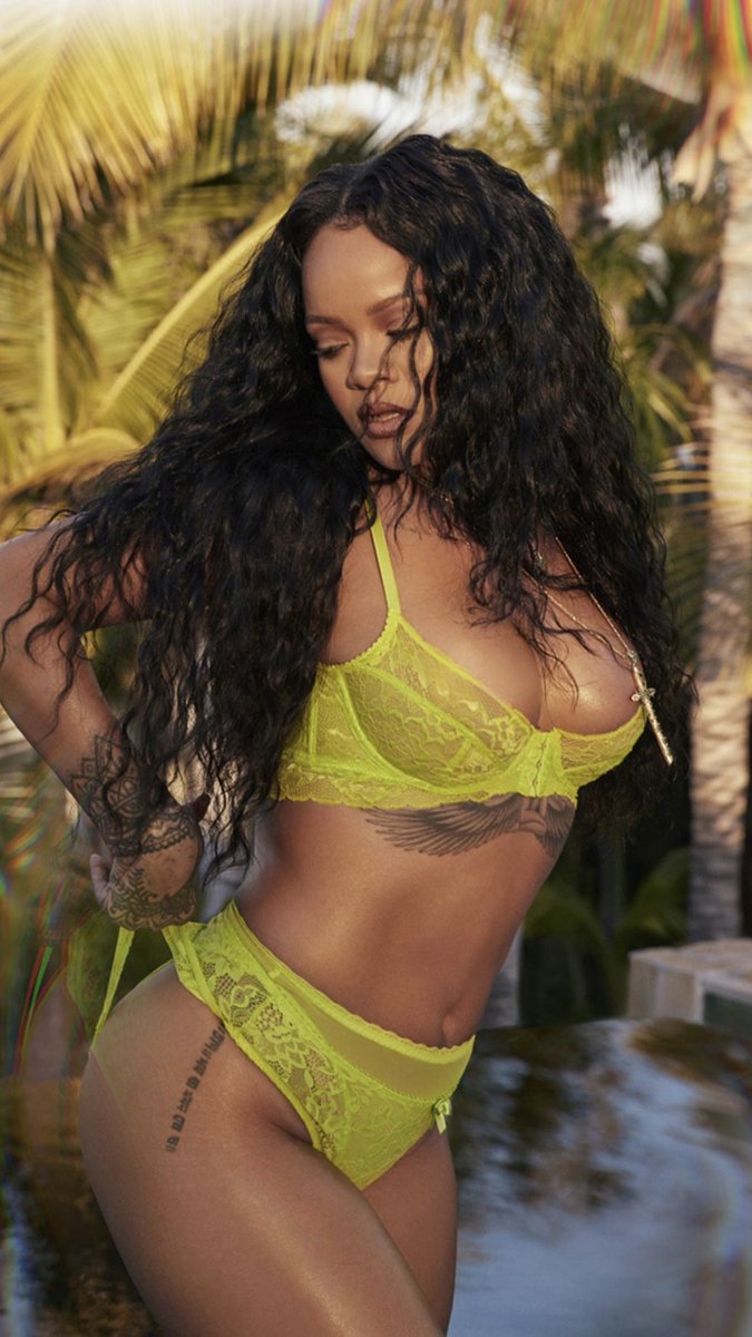 FENTYLOOK tweet media