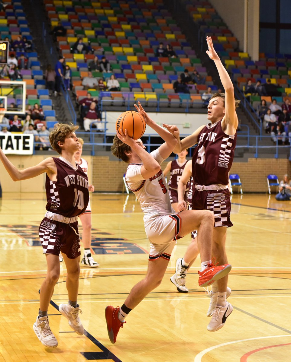 CullmanTribune's tweet photo. COUNTY TOURNAMENT: Raiders pull away to top West Point 53-41 &amp; win JV Boys Championship https://t.co/nCwvVSvwzH https://t.co/kbnRezbMTN