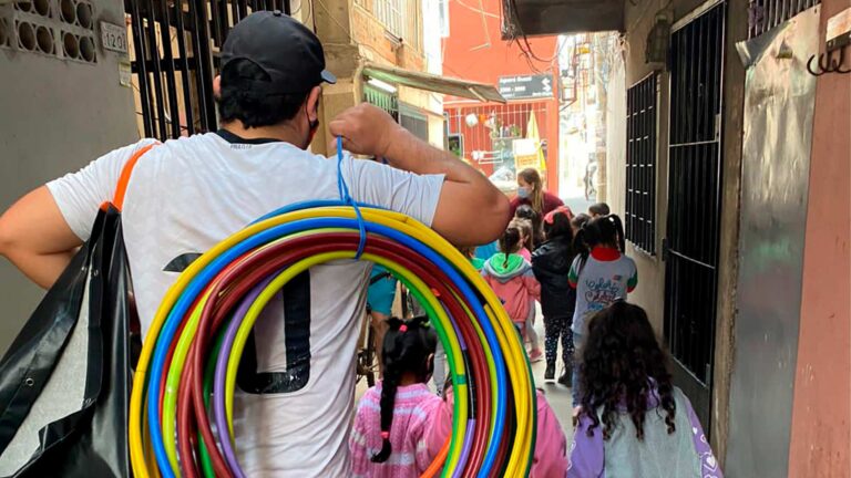 victorflupo's tweet photo. NUNCA ES TARDE, MINISTRA
Por Fabián D’ Aloisio

La infeliz (frase) de la ministra de Educación del gobierno de la Ciudad de Buenos Aires puso sobre la mesa, una vez más, el lugar de la educación en nuestra sociedad
  https://t.co/nQ0zyH9u0b
@pablomfilippi
@INDEPENDIENTEgc https://t.co/gpBBznlsTJ