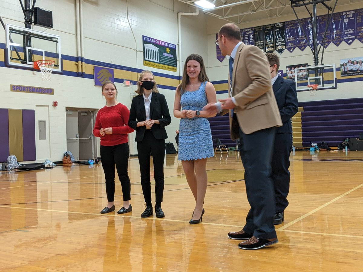 coach_slick's tweet image. This lady took home the 🥇 in Novice poetry!