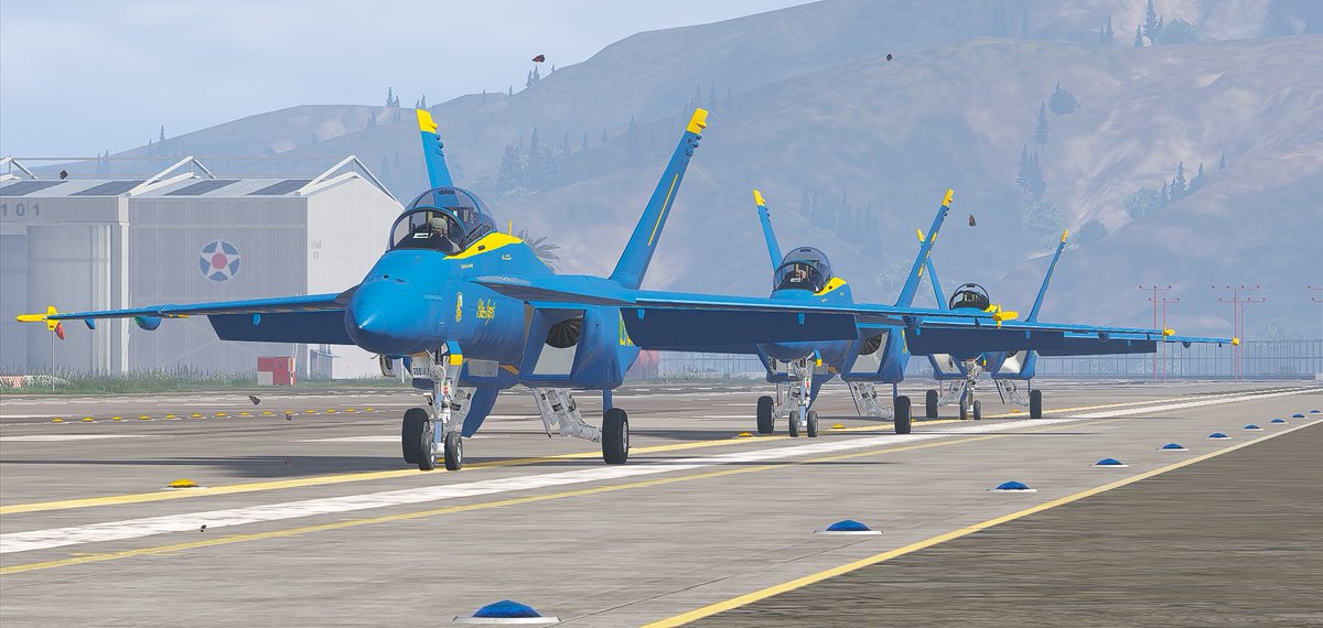 PD_BlueAngels's tweet photo. What a day! Blue Angels 1, 3, 4, and 5 all joined together and started practicing for the 2022 show season!
#BlueAngels #GTAV #FiveM #ProjectDash #PDBA #FormationFlying #DemoTeam #NavyPride https://t.co/VbFgXUg94i