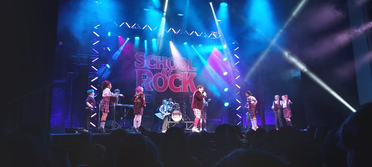 Technical_Scott's tweet photo. Great to be back in a theatre especially to see the talented cast and Crew of School of Rock, here's hoping to get back to teching soon. #backstagetheatre #SchoolOfRock #technical #talent @SchoolOfRockUK #techie https://t.co/qJhIlqPsjS