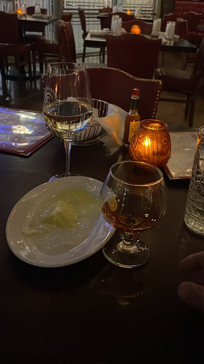 YoBoyCode's tweet photo. Italian food type of night 🤘 https://t.co/GFgD063MTF