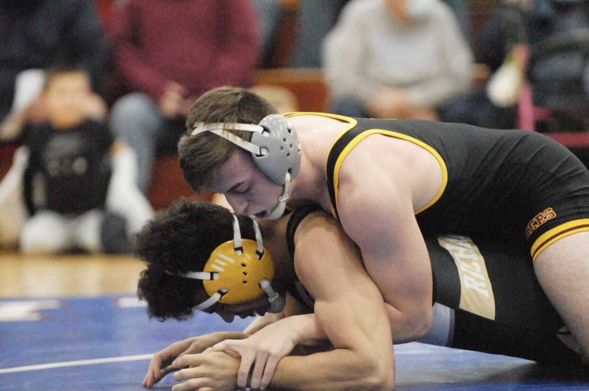 Congrats to <a href="/MNaselroad/">Max Naselroad</a> for being the first wrestler in Alex history to be SECTIONAL CHAMPION all four years!! #AlexTigers