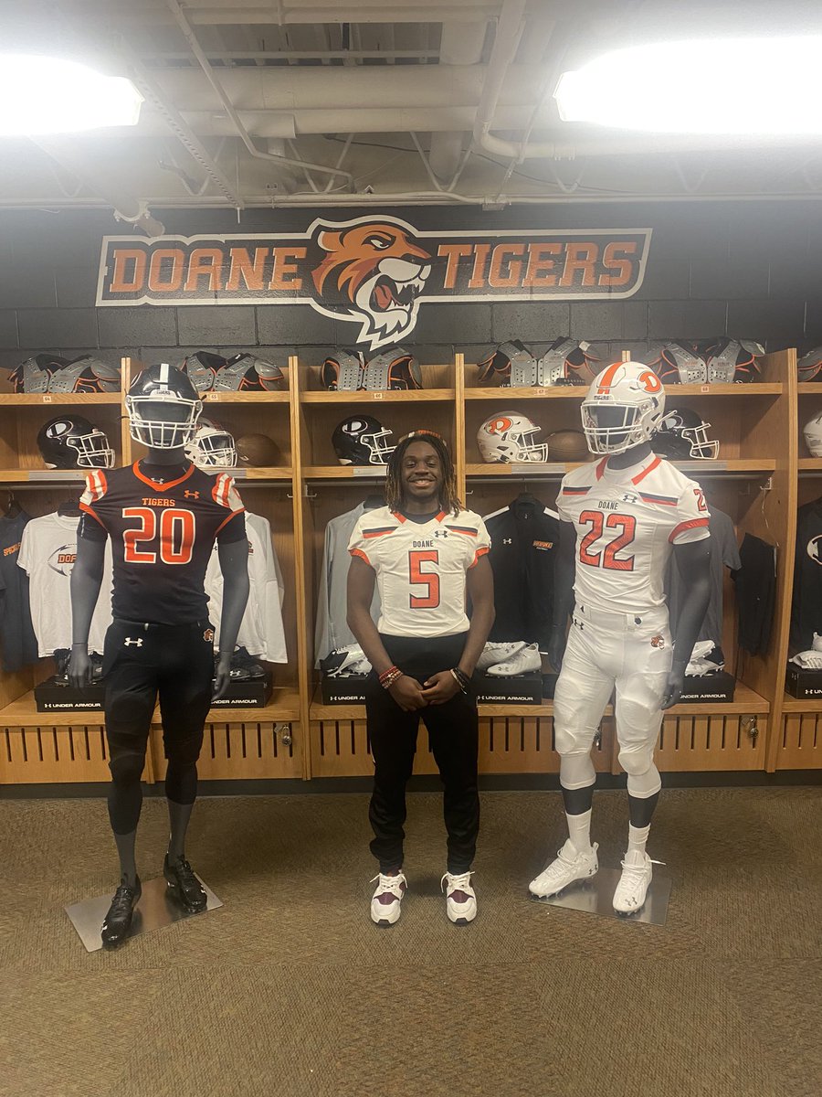 #AGTG After a great visit I would like to announce that I am 1000% Commited to <a href="/DoaneUniversity/">Doane University</a>. I would like to thank <a href="/CoachBrauer/">Sam Brauer</a> and the staff for the Visit. 
@Coach22V 
@CoachDooleyVR 
@WeAreVR_FB 
<a href="/VRHS_Athletics/">VRHS Athletics</a> 
<a href="/elizabeth_vigil/">Elizabeth Vigil</a>
